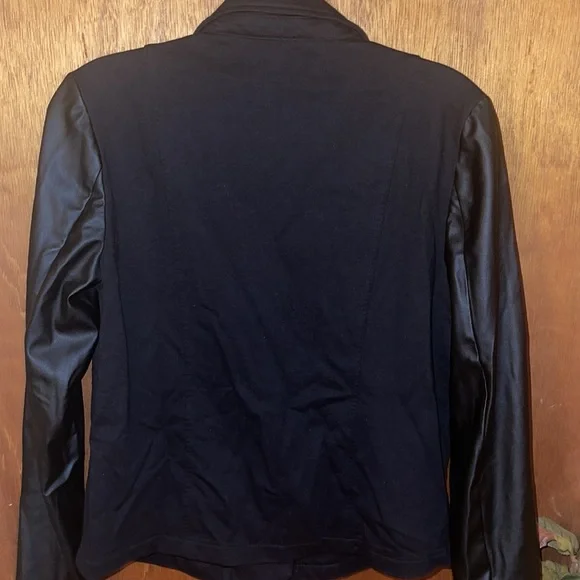 🛍5 for $20 🛍️ Biker style jacket, black with silver hardware. - Picture 5 of 6